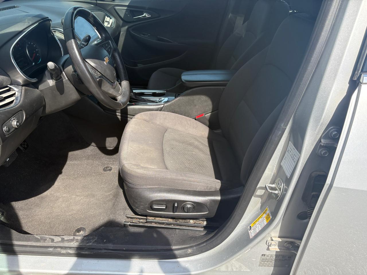 Chevrolet Malibu 4dr Sdn LT w/1LT 2017