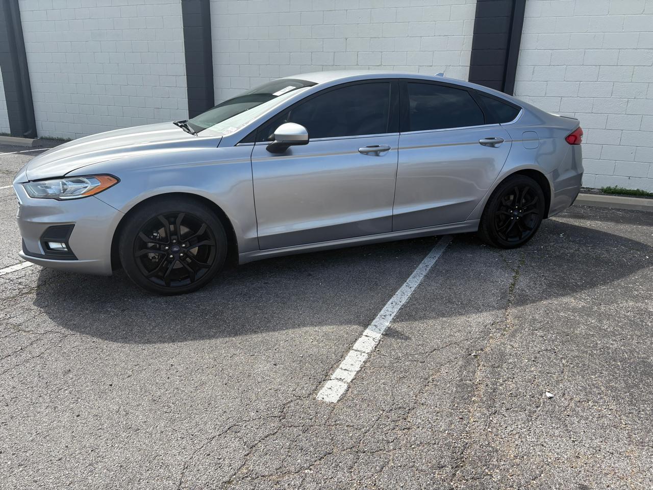 Ford Fusion SE FWD 2020