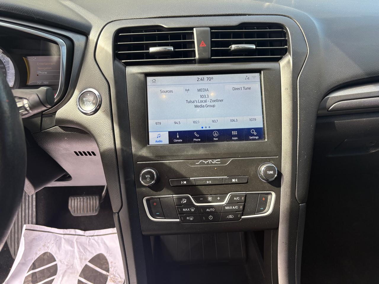 Ford Fusion SE FWD 2020