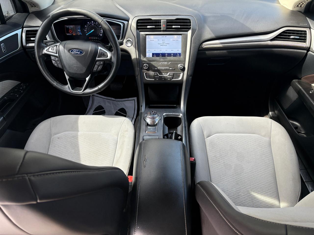 Ford Fusion SE FWD 2020