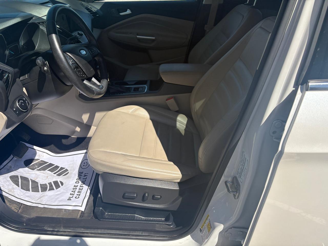 Ford Escape SE FWD 2017