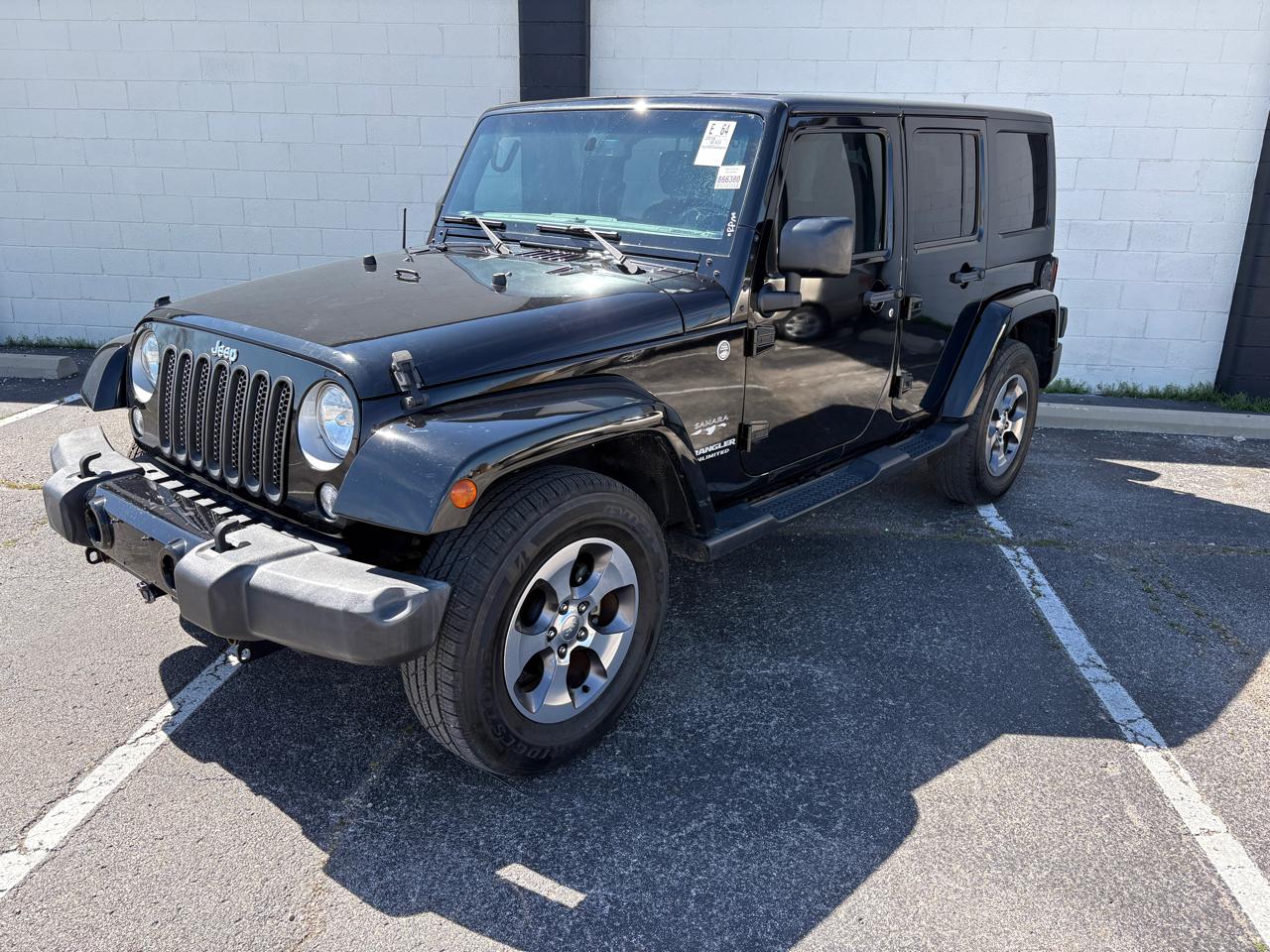 Jeep Wrangler Unlimited 4WD 4dr Sahara 2016