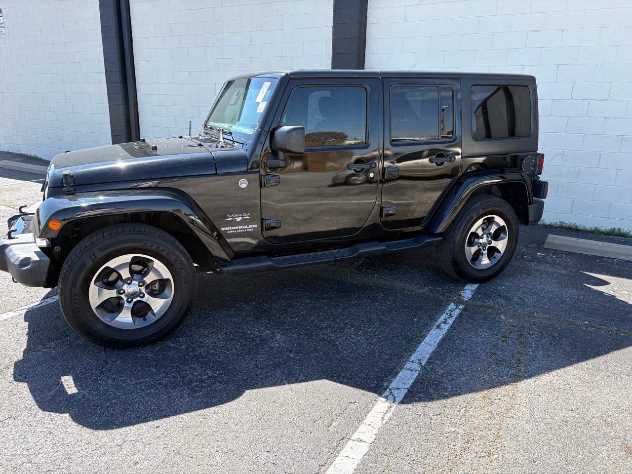 Jeep Wrangler Unlimited 4WD 4dr Sahara 2016