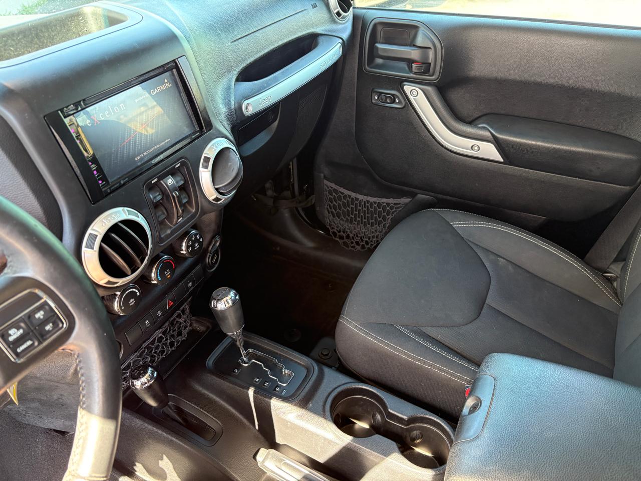 Jeep Wrangler Unlimited 4WD 4dr Sahara 2016