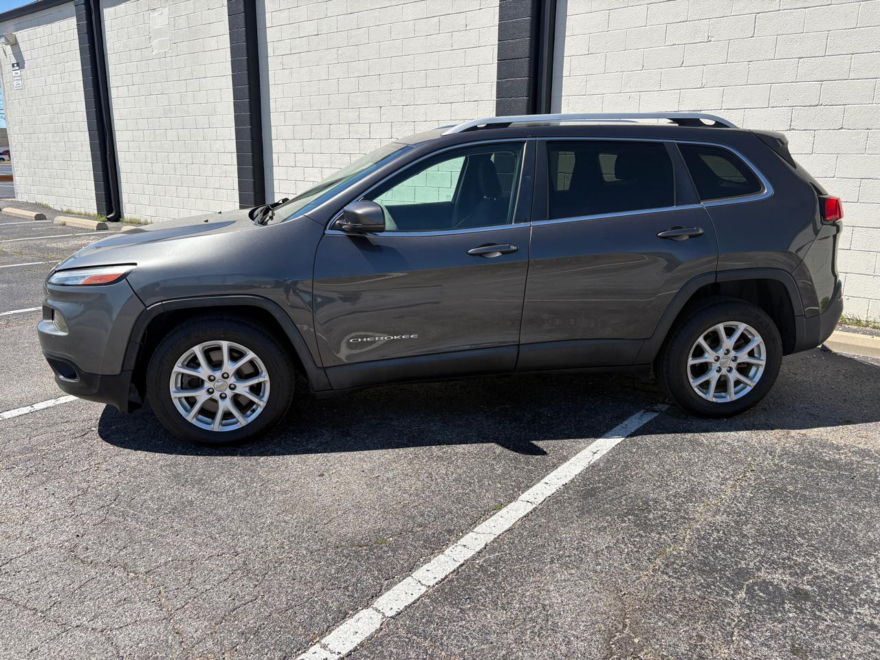 Jeep Cherokee FWD 4dr Latitude 2016