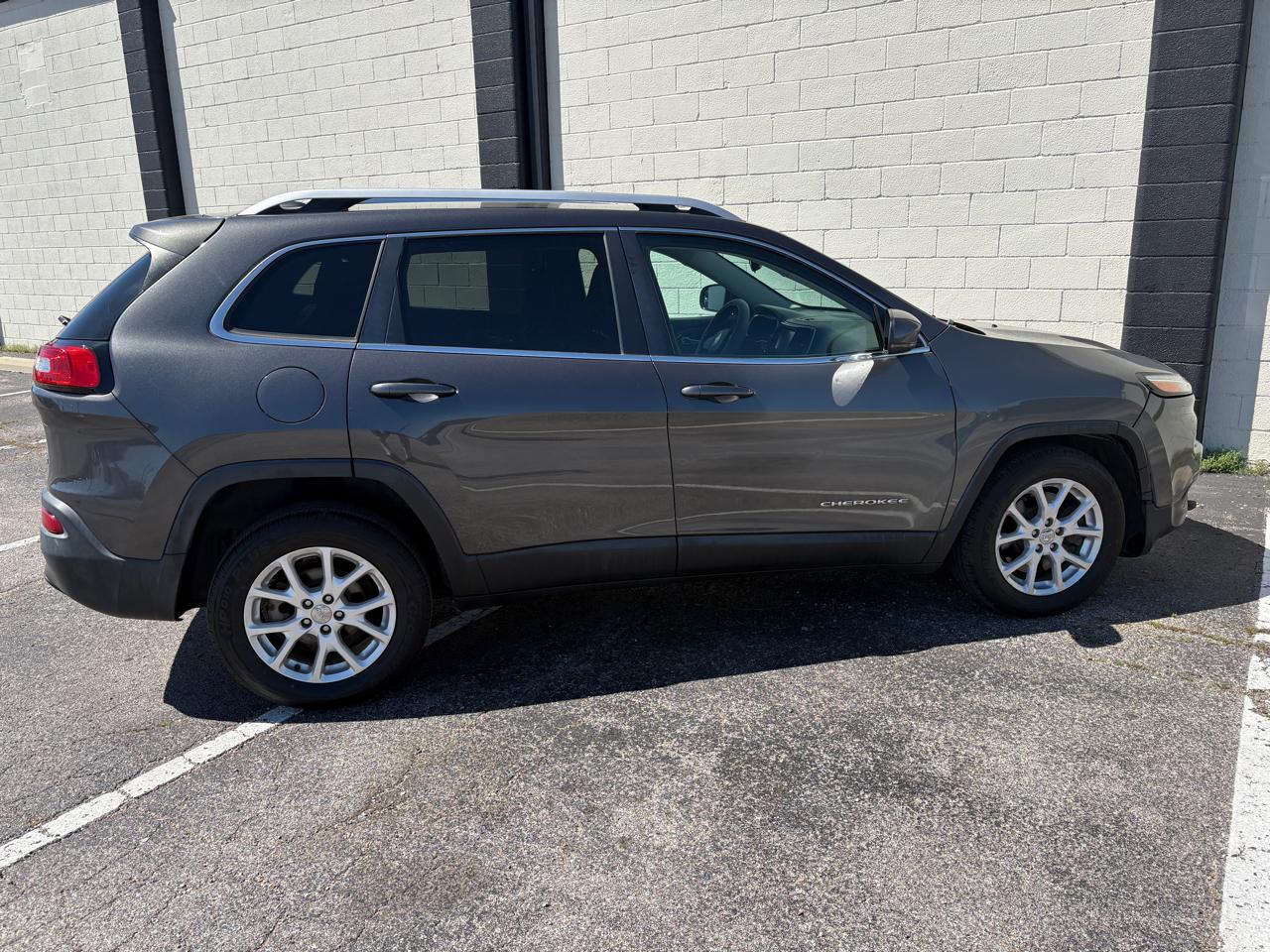 Jeep Cherokee FWD 4dr Latitude 2016