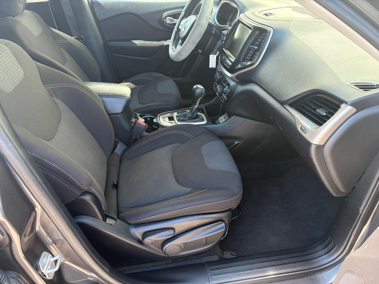 Jeep Cherokee FWD 4dr Latitude 2016