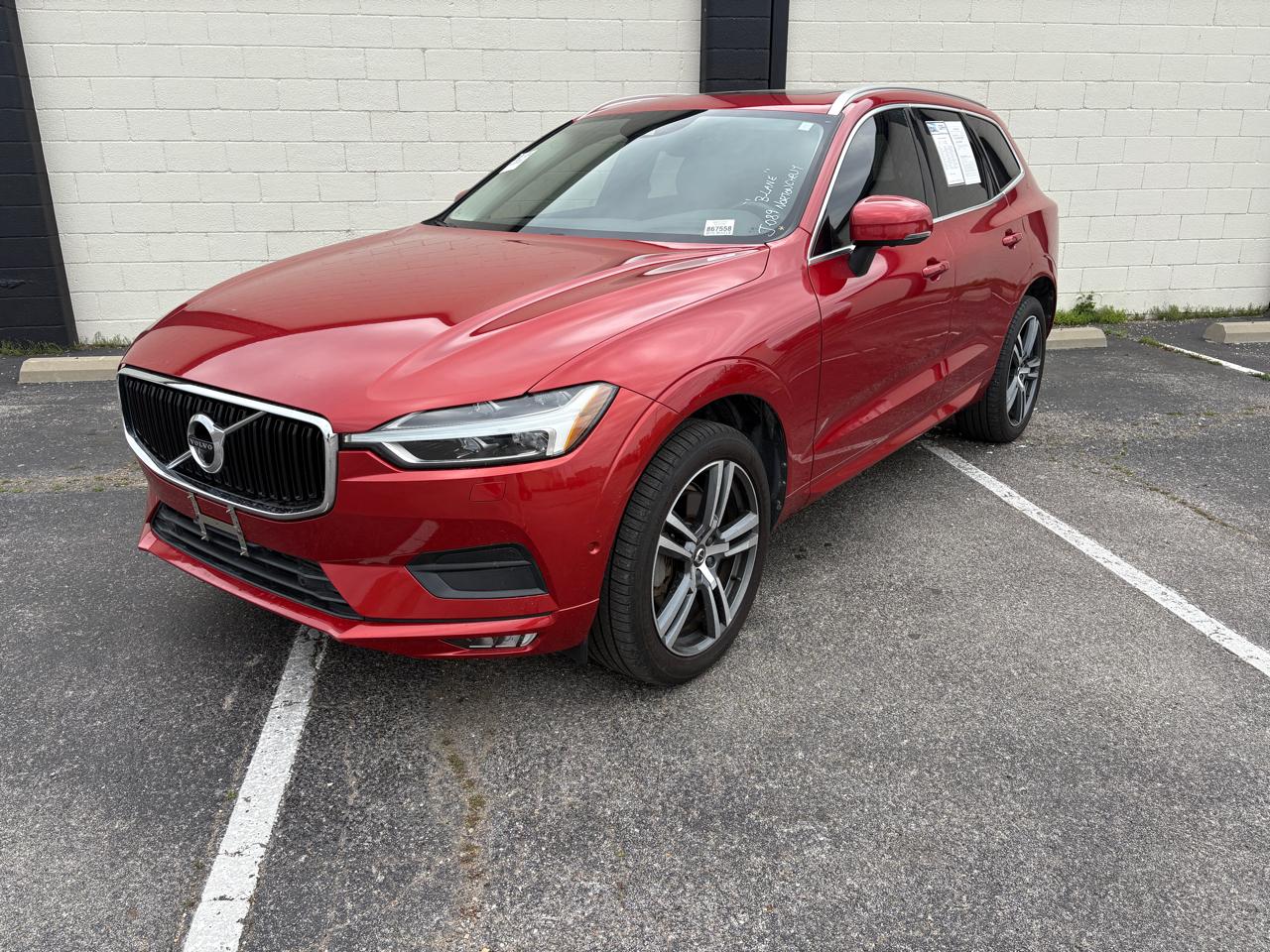 2018 Volvo XC60 T6 AWD Momentum