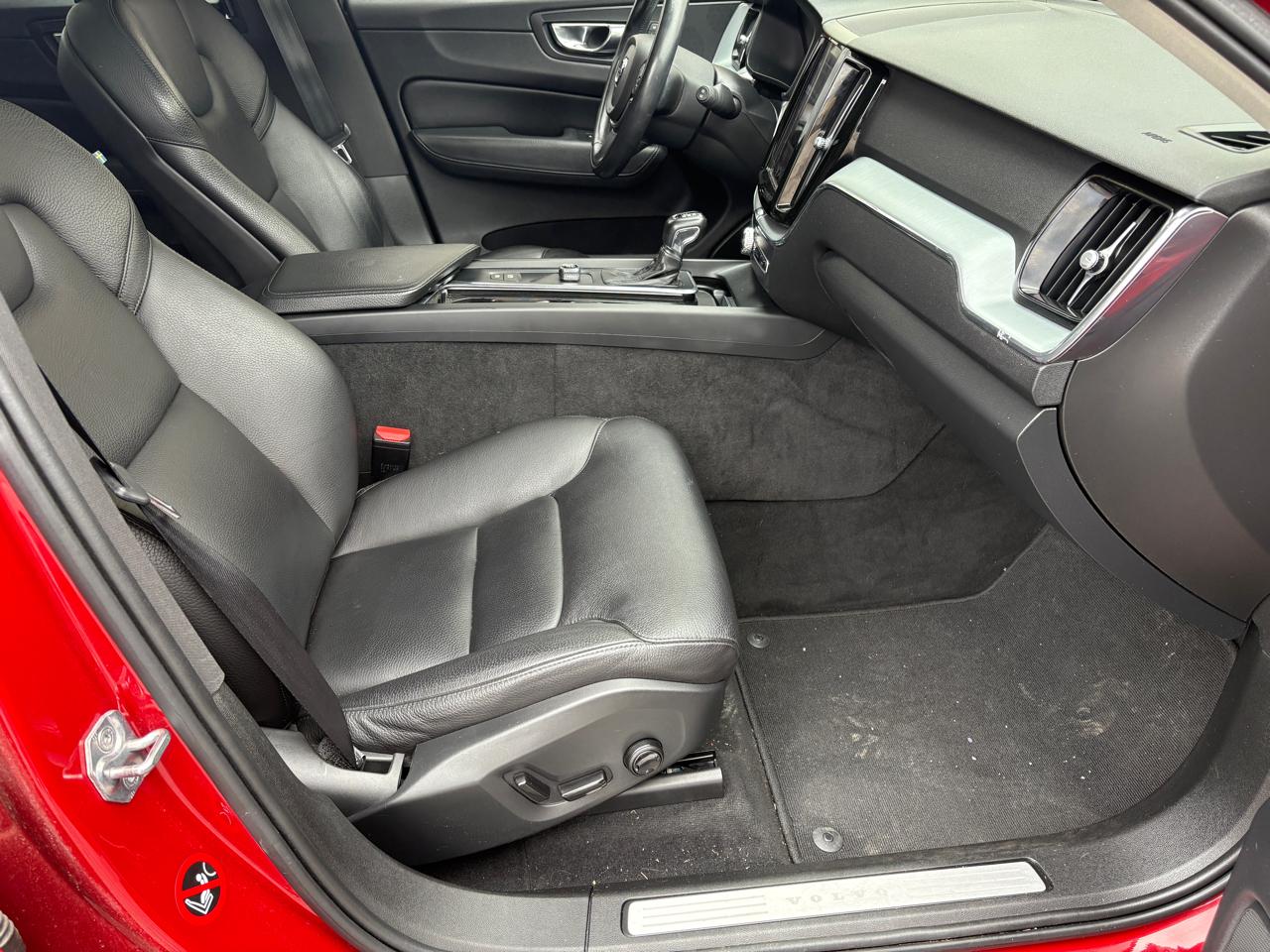 Volvo XC60 T6 AWD Momentum 2018