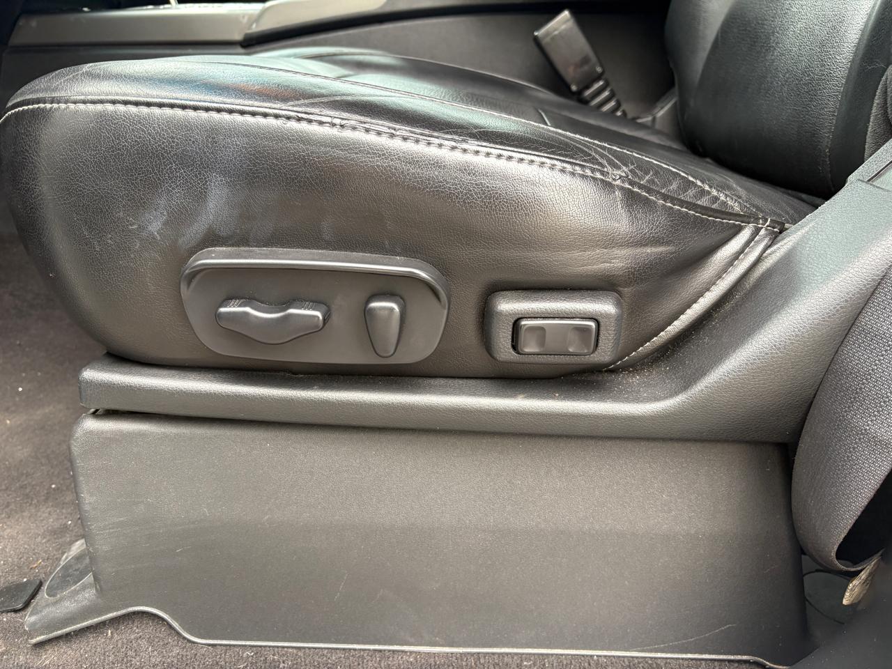 Nissan Armada 2WD 4dr Platinum *Ltd Avail* 2015