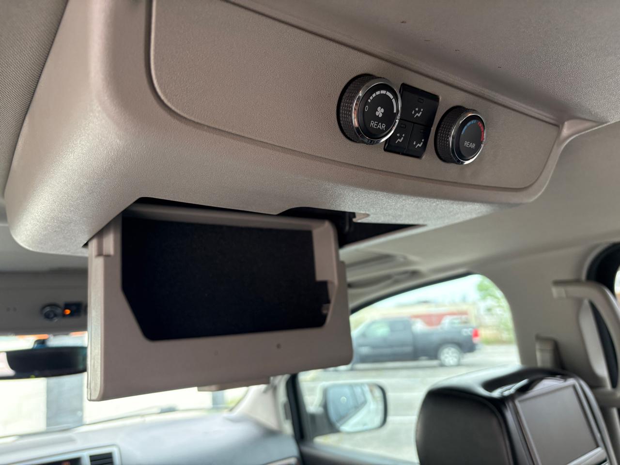 Nissan Armada 2WD 4dr Platinum *Ltd Avail* 2015