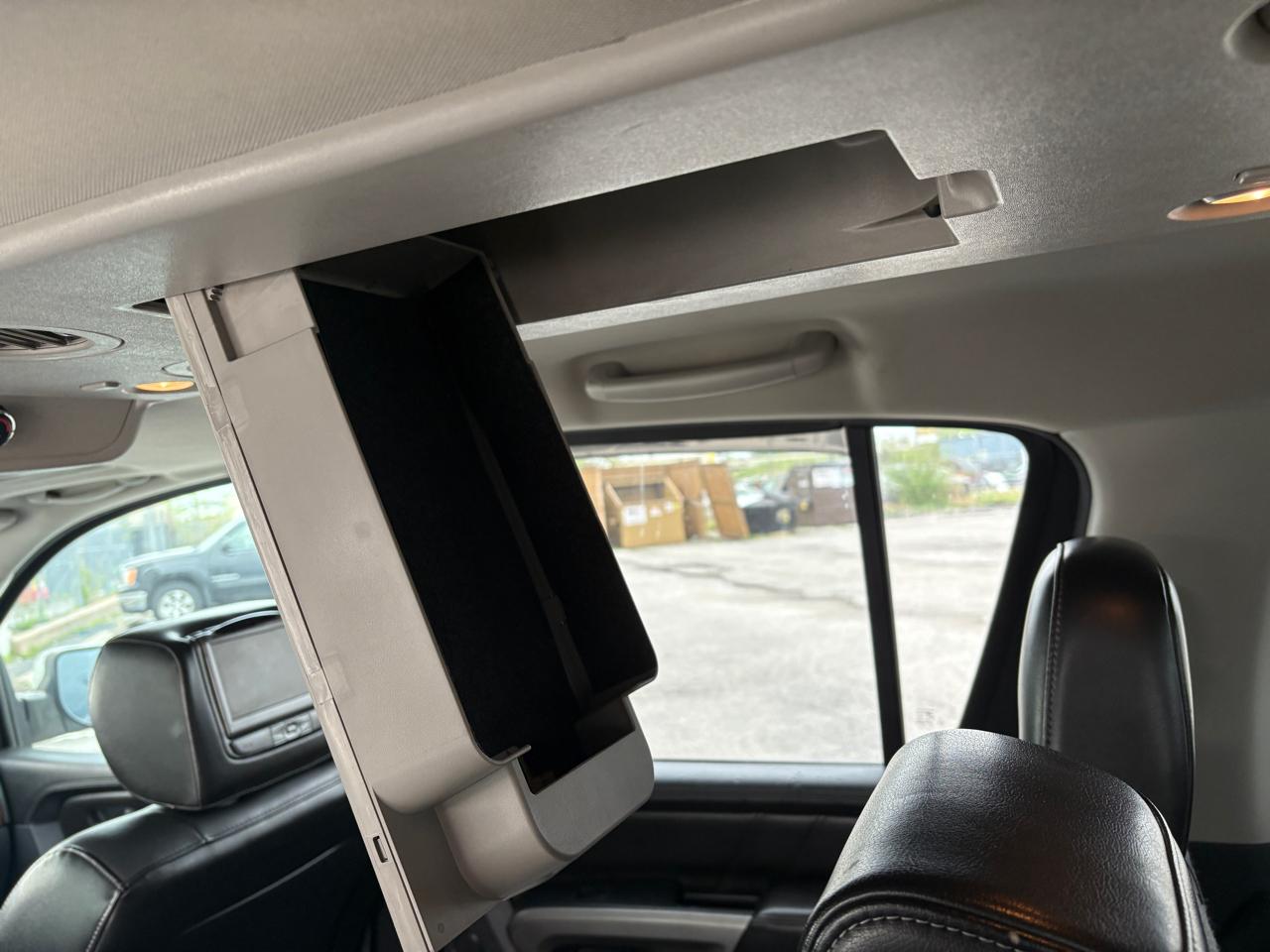 Nissan Armada 2WD 4dr Platinum *Ltd Avail* 2015