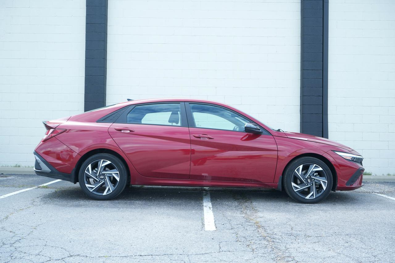 Hyundai Elantra SEL Sport IVT 2025
