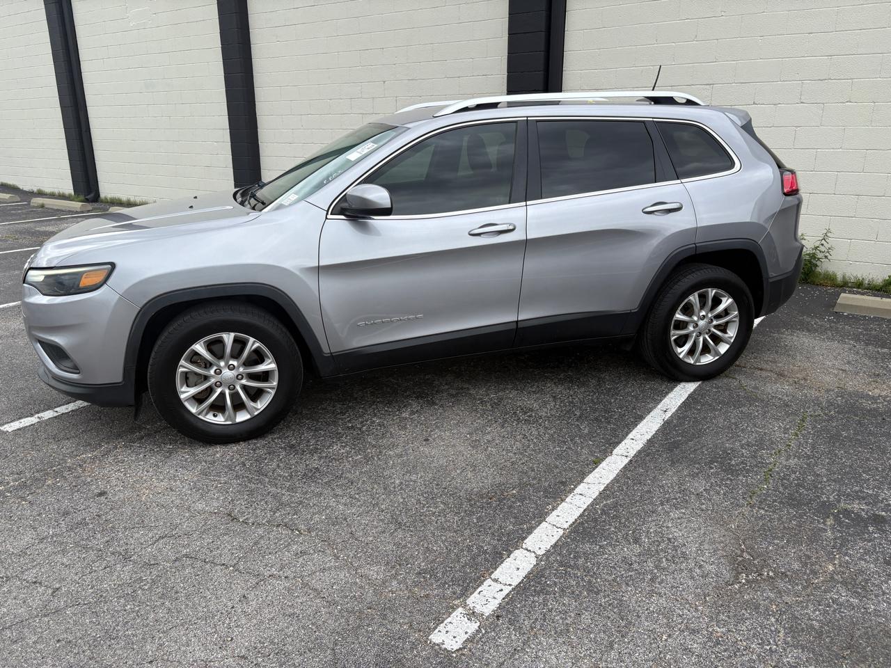 Jeep Cherokee Latitude FWD 2019