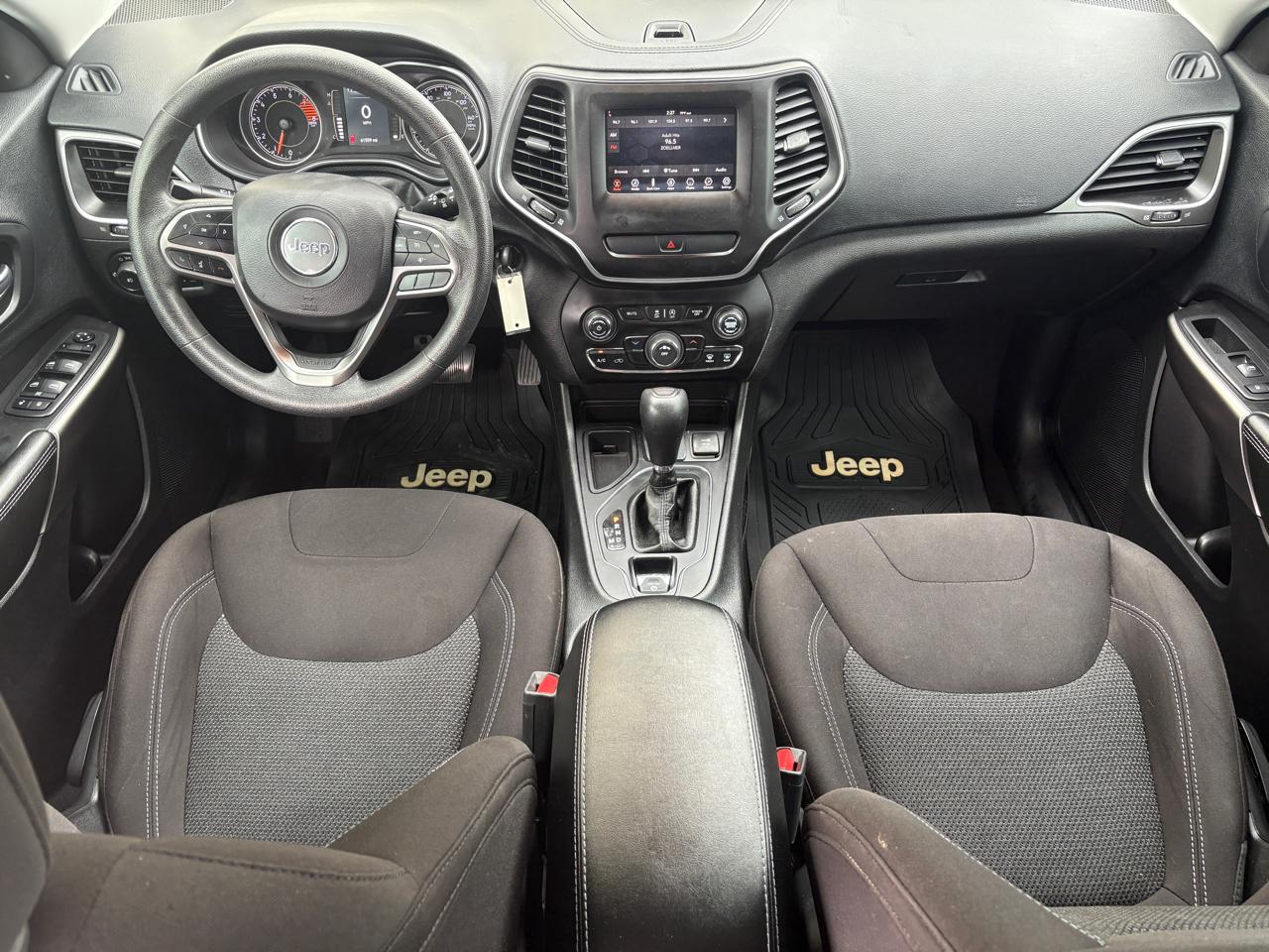 Jeep Cherokee Latitude FWD 2019