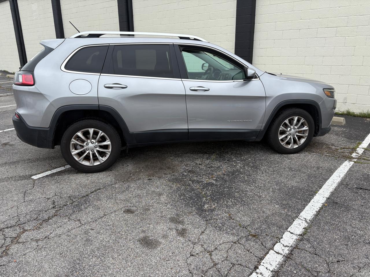 Jeep Cherokee Latitude FWD 2019