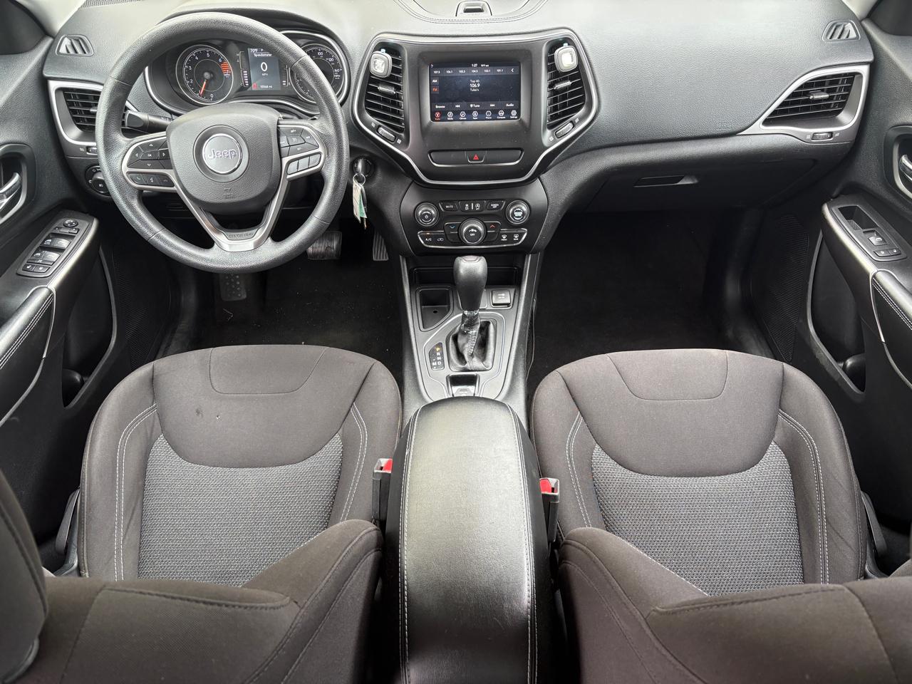 Jeep Cherokee Latitude FWD 2019