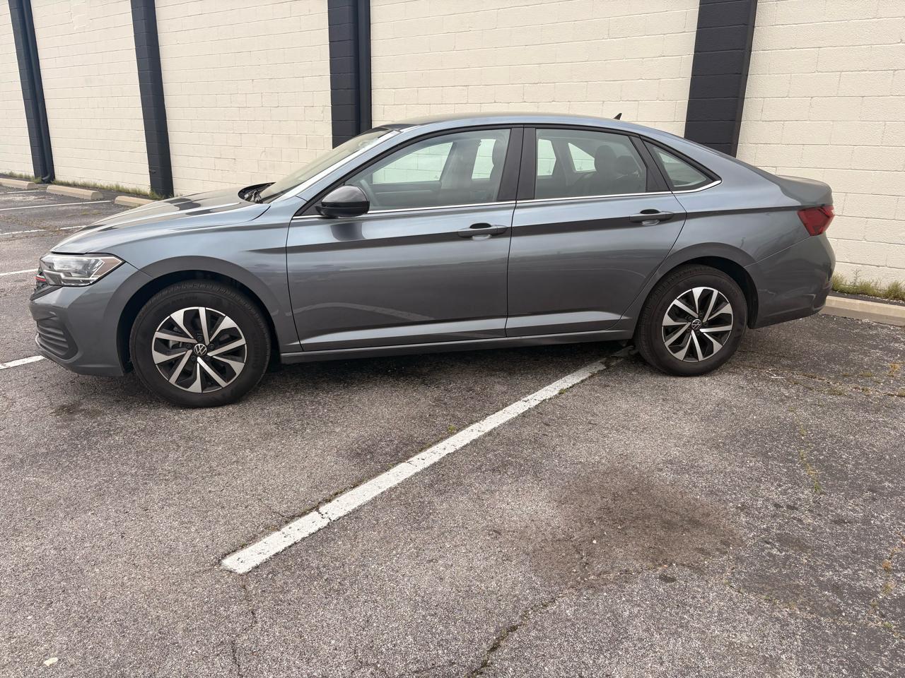 Volkswagen Jetta S Auto 2024