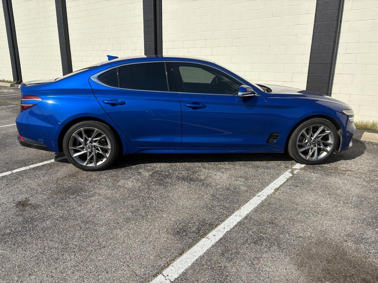 Genesis G70 2.0T RWD 2022