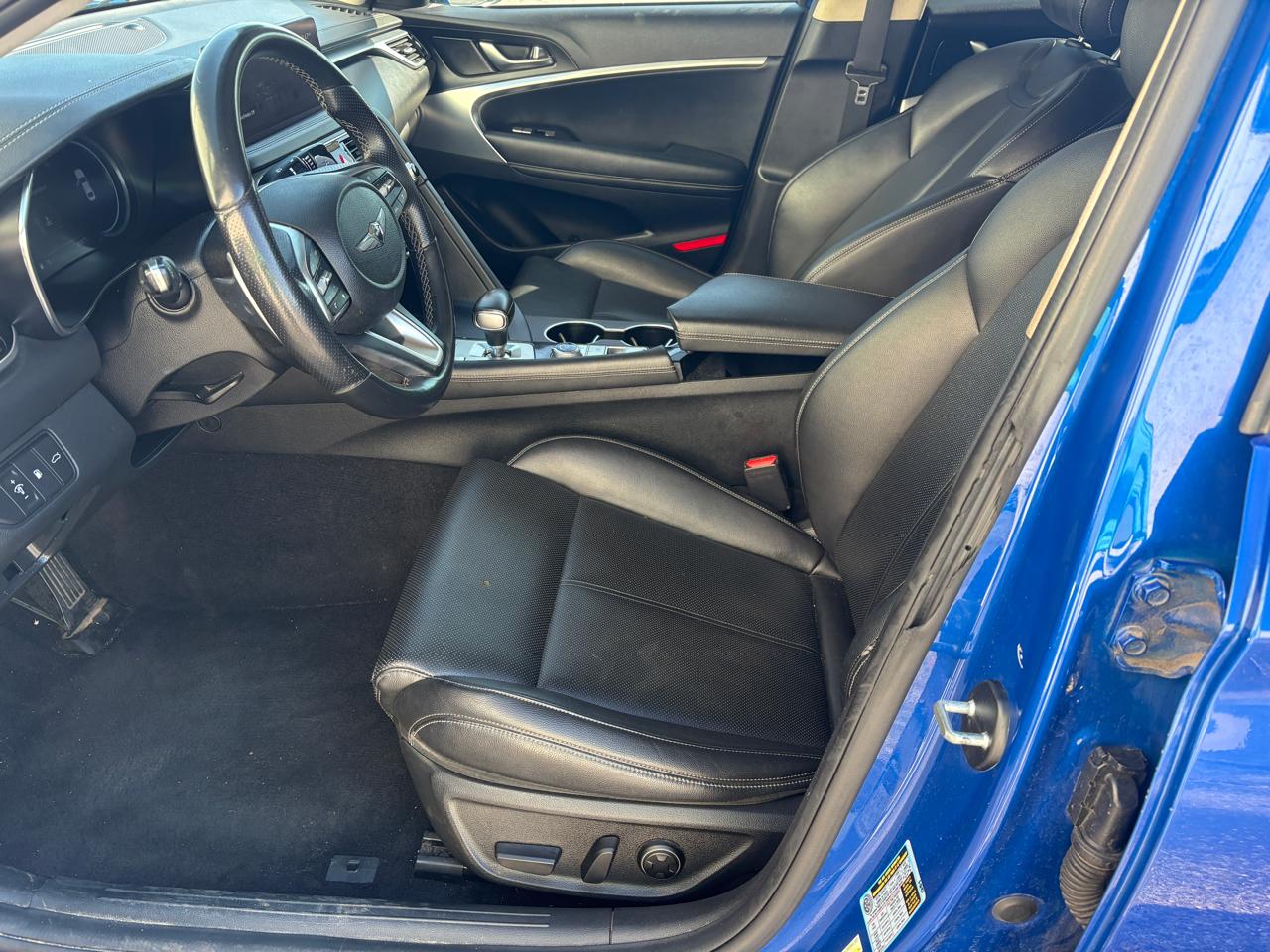 Genesis G70 2.0T RWD 2022