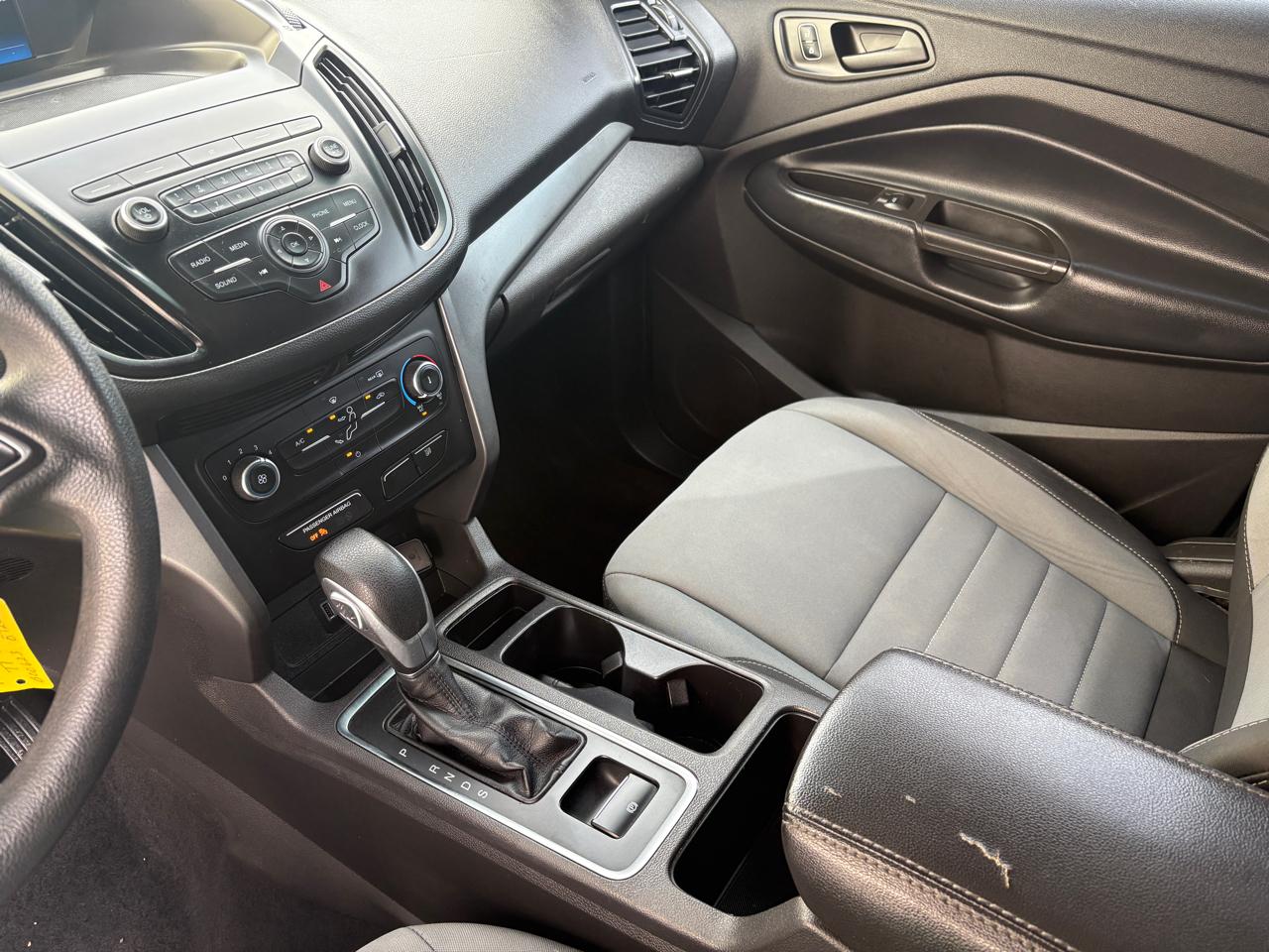 Ford Escape S FWD 2019