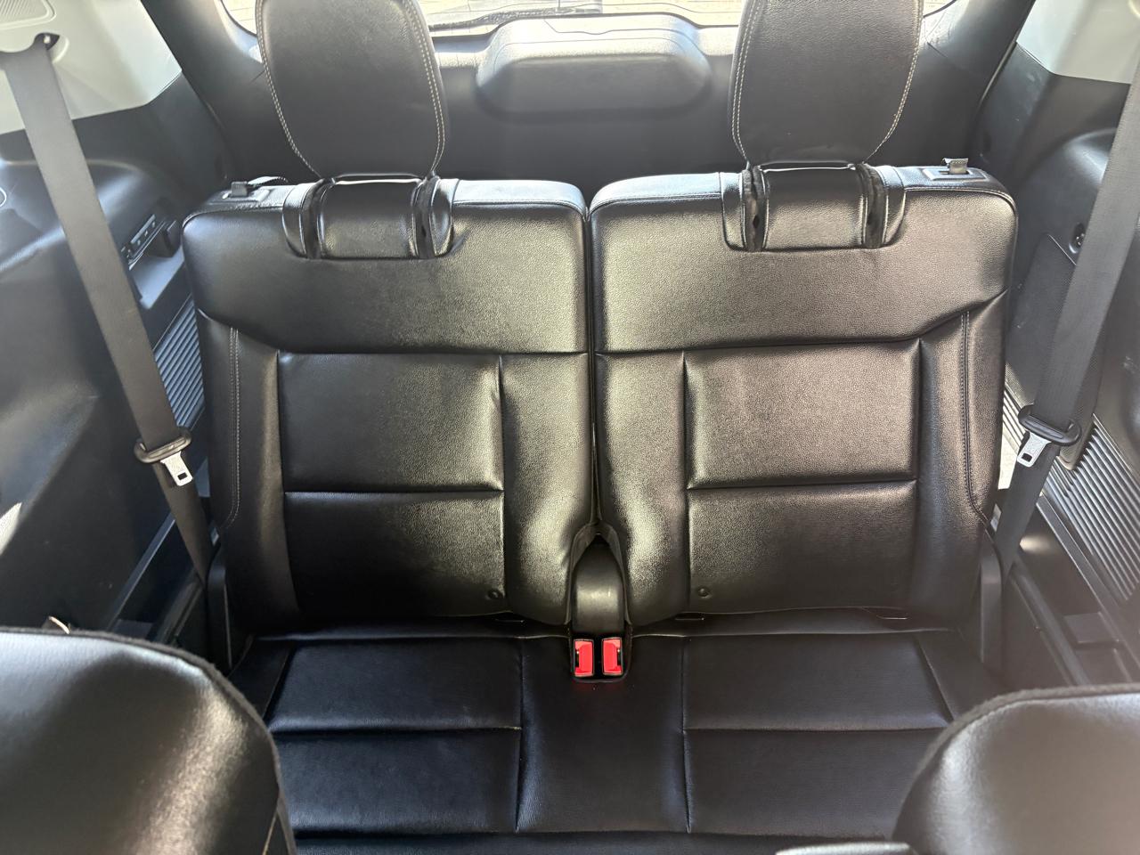 Ford Explorer Limited RWD 2023