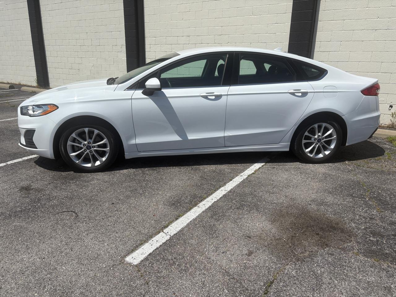 Ford Fusion Hybrid SE FWD 2020