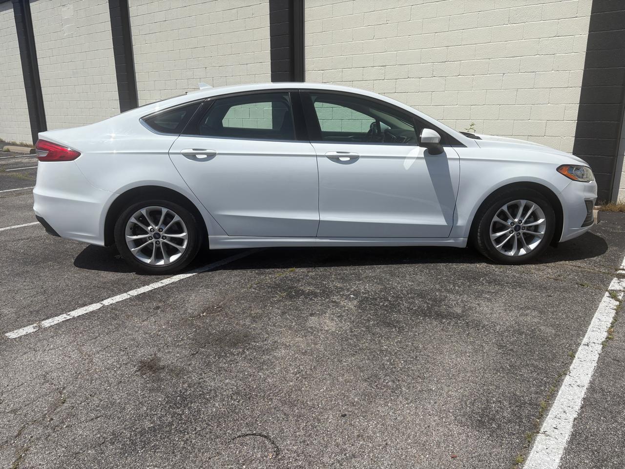 Ford Fusion Hybrid SE FWD 2020