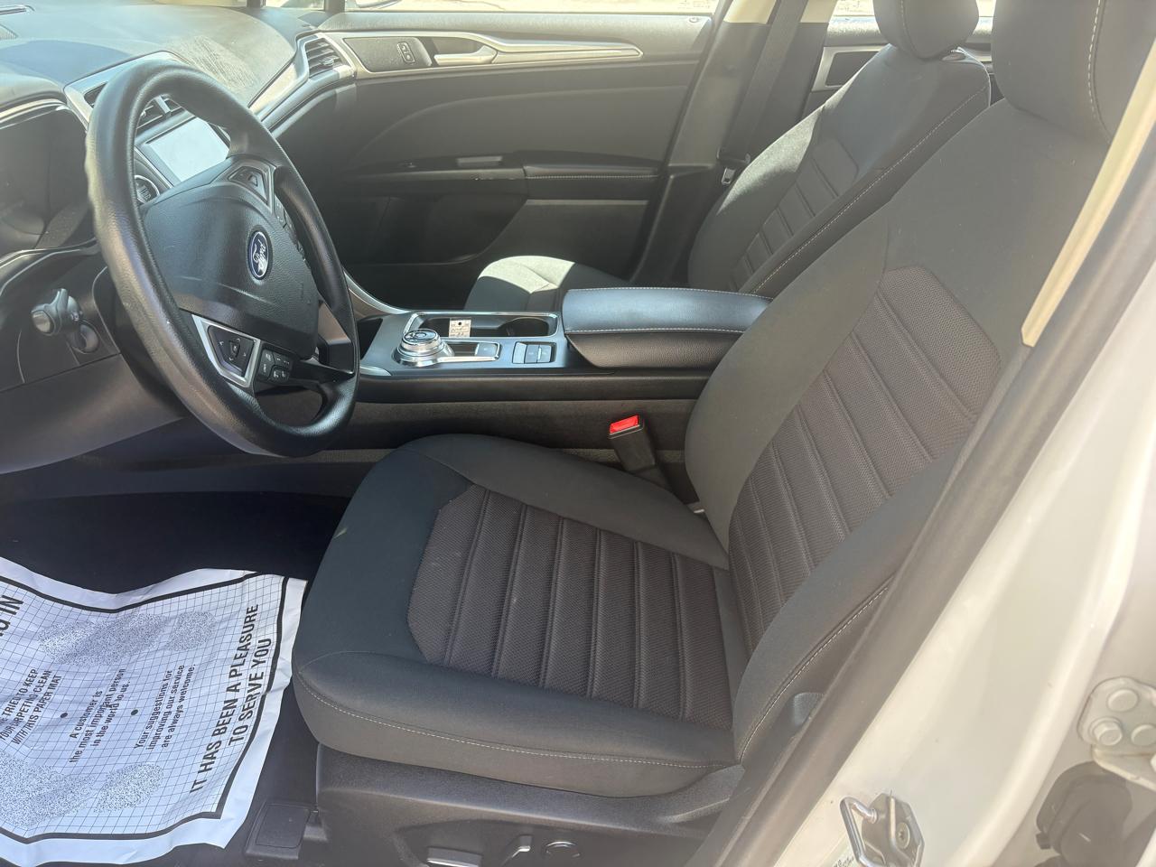 Ford Fusion Hybrid SE FWD 2020