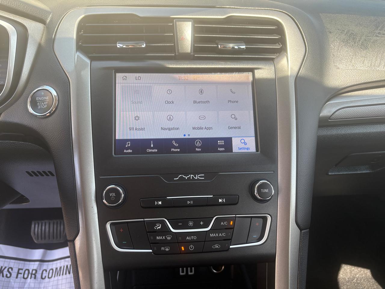 Ford Fusion Hybrid SE FWD 2020