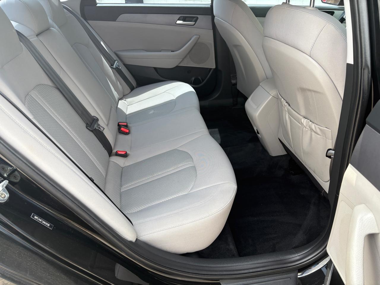 Hyundai Sonata SE 2.4L 2018