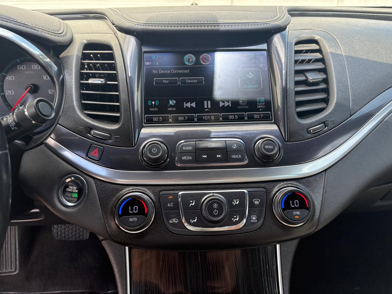 Chevrolet Impala 4dr Sdn LT w/1LT 2018
