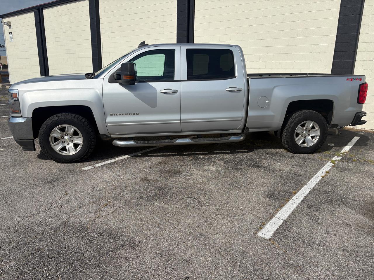 Chevrolet Silverado 1500 4WD Crew Cab 153.0" LT w/1LT 2016