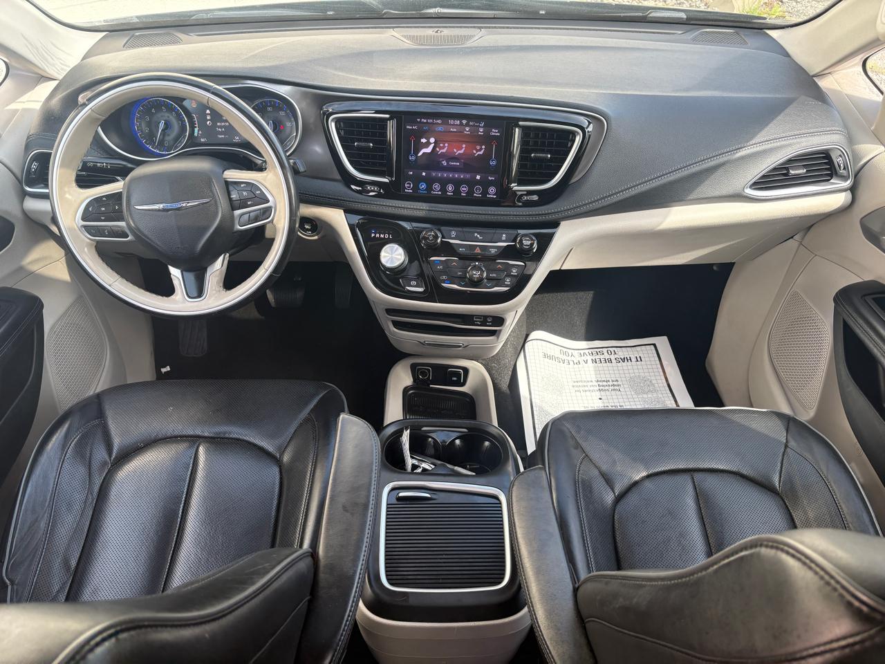 Chrysler Pacifica Limited FWD 2019