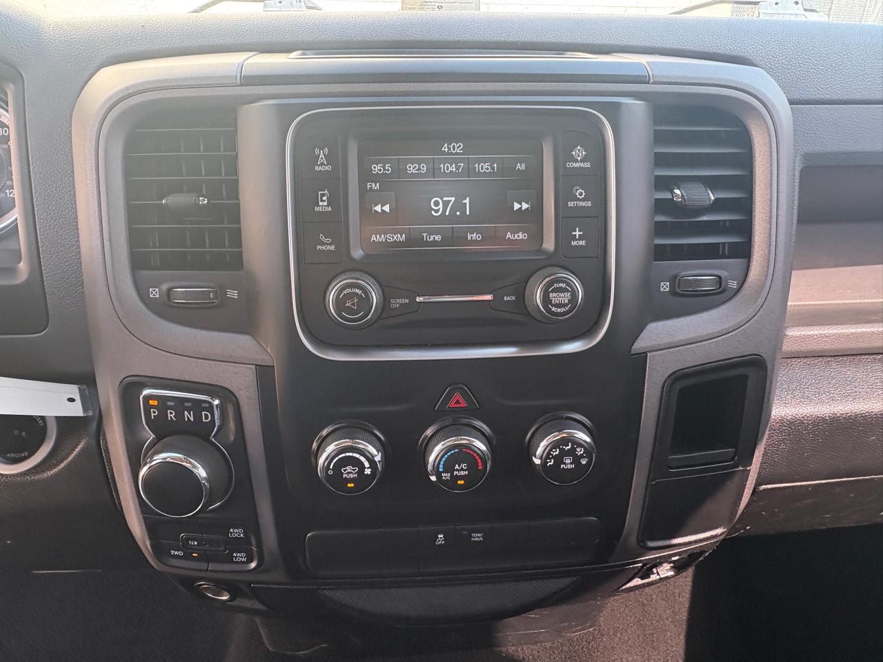 RAM 1500 Express 4x4 Quad Cab 6'4" Box 2017