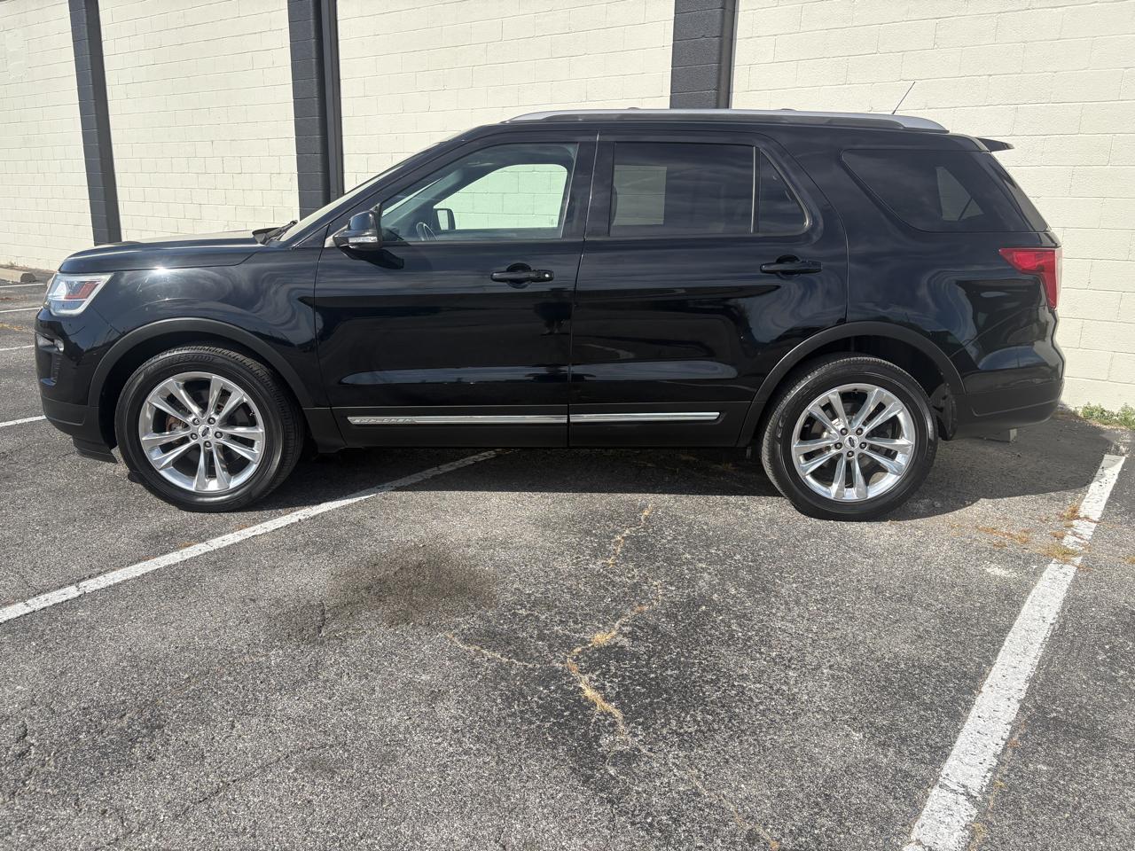 Ford Explorer XLT 4WD 2018