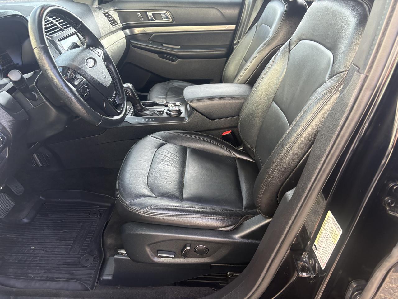 Ford Explorer XLT 4WD 2018