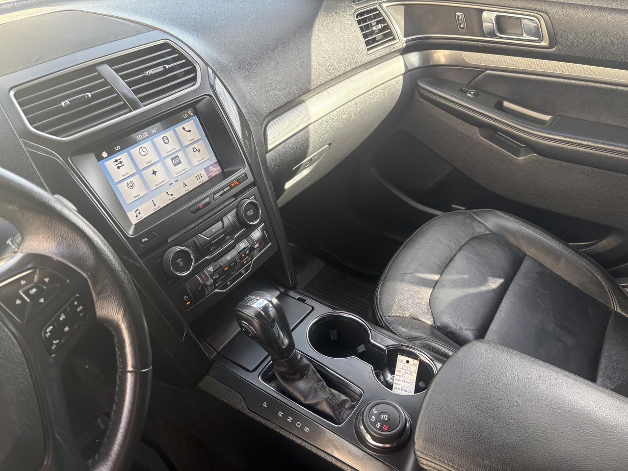 Ford Explorer XLT 4WD 2018