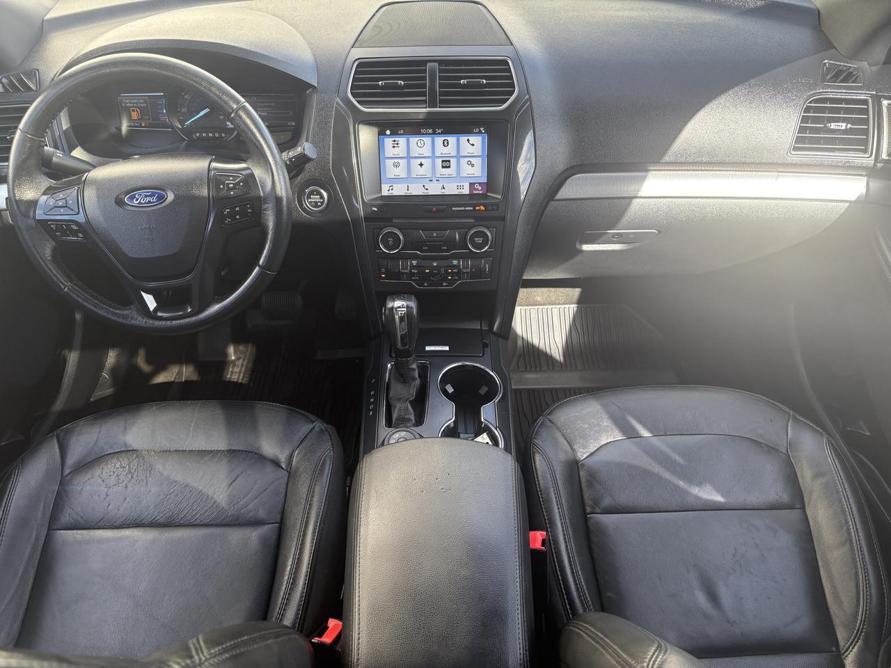 Ford Explorer XLT 4WD 2018