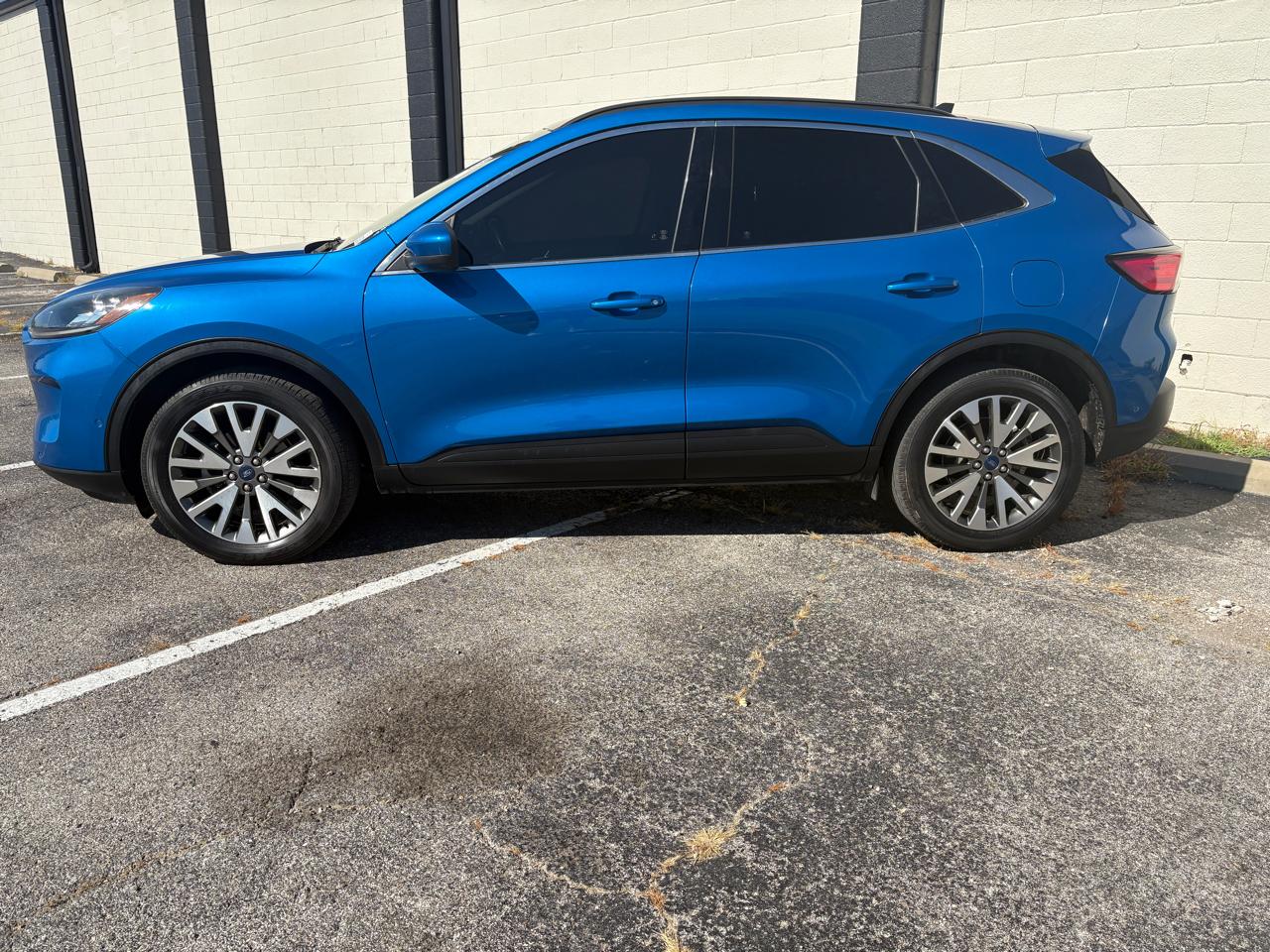 Ford Escape Titanium AWD 2021