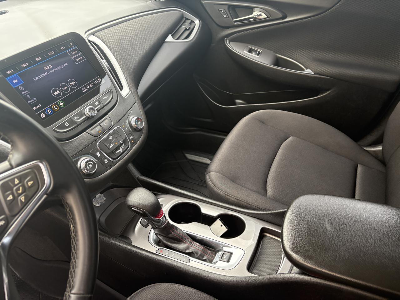 Chevrolet Malibu 4dr Sdn RS 2024
