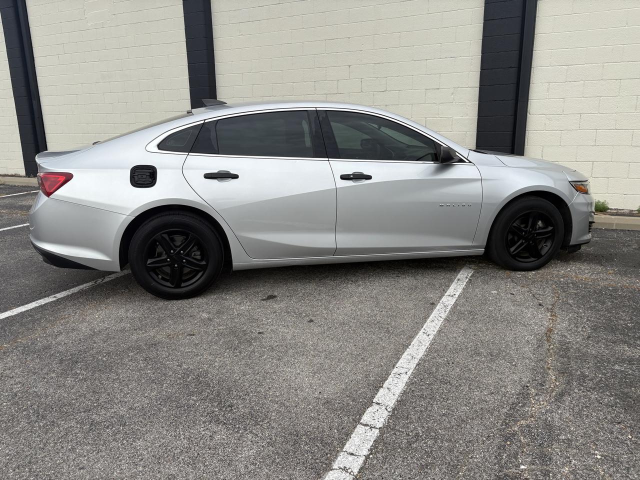 Chevrolet Malibu 4dr Sdn LS w/1LS 2021
