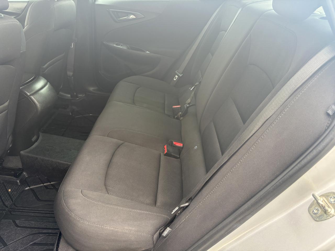 Chevrolet Malibu 4dr Sdn LS w/1LS 2021