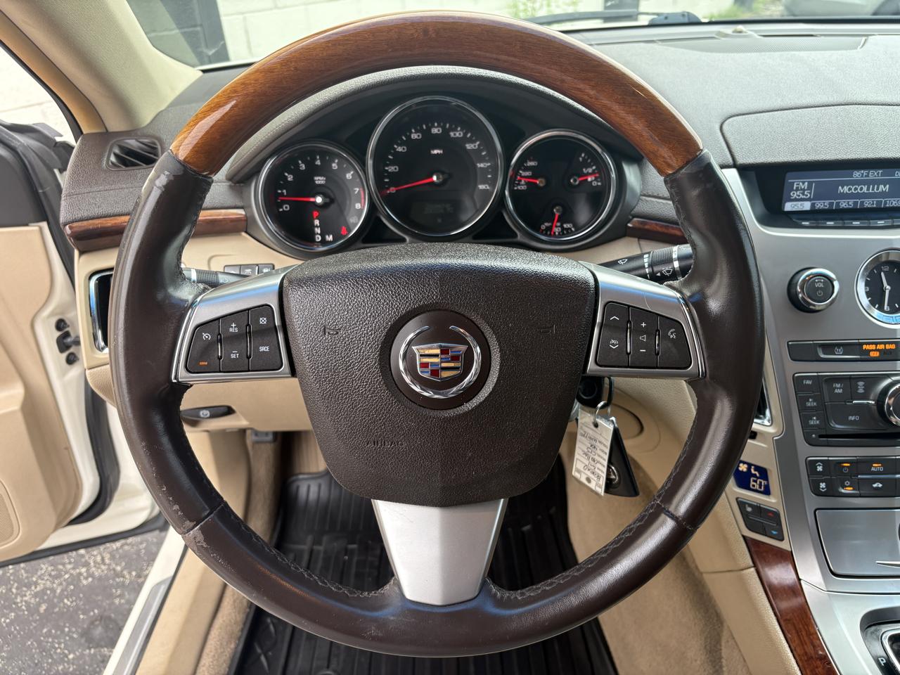 Cadillac CTS Sedan 4dr Sdn 3.0L Luxury RWD 2011