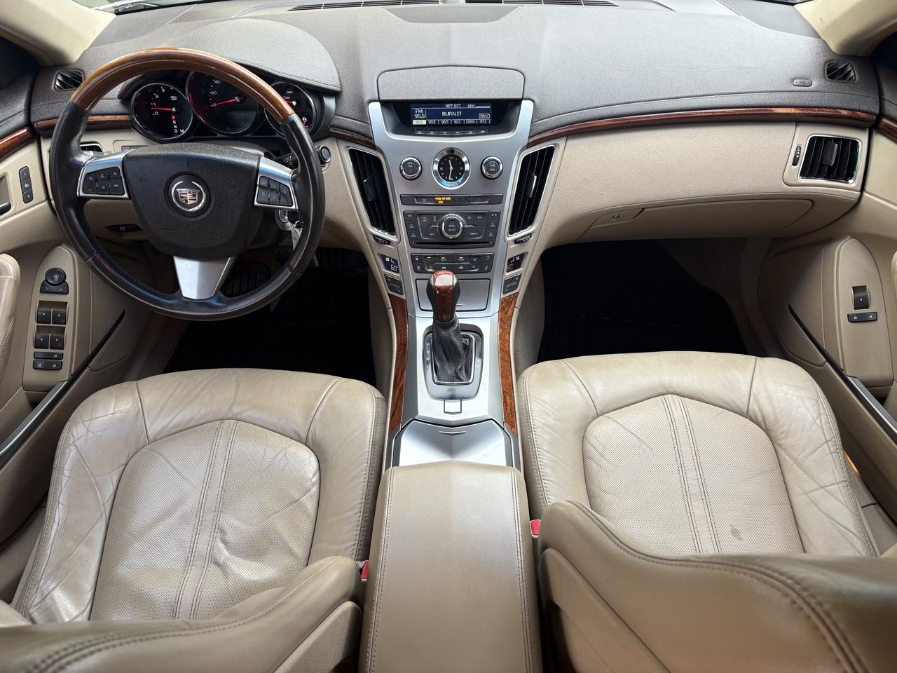 Cadillac CTS Sedan 4dr Sdn 3.0L Luxury RWD 2011