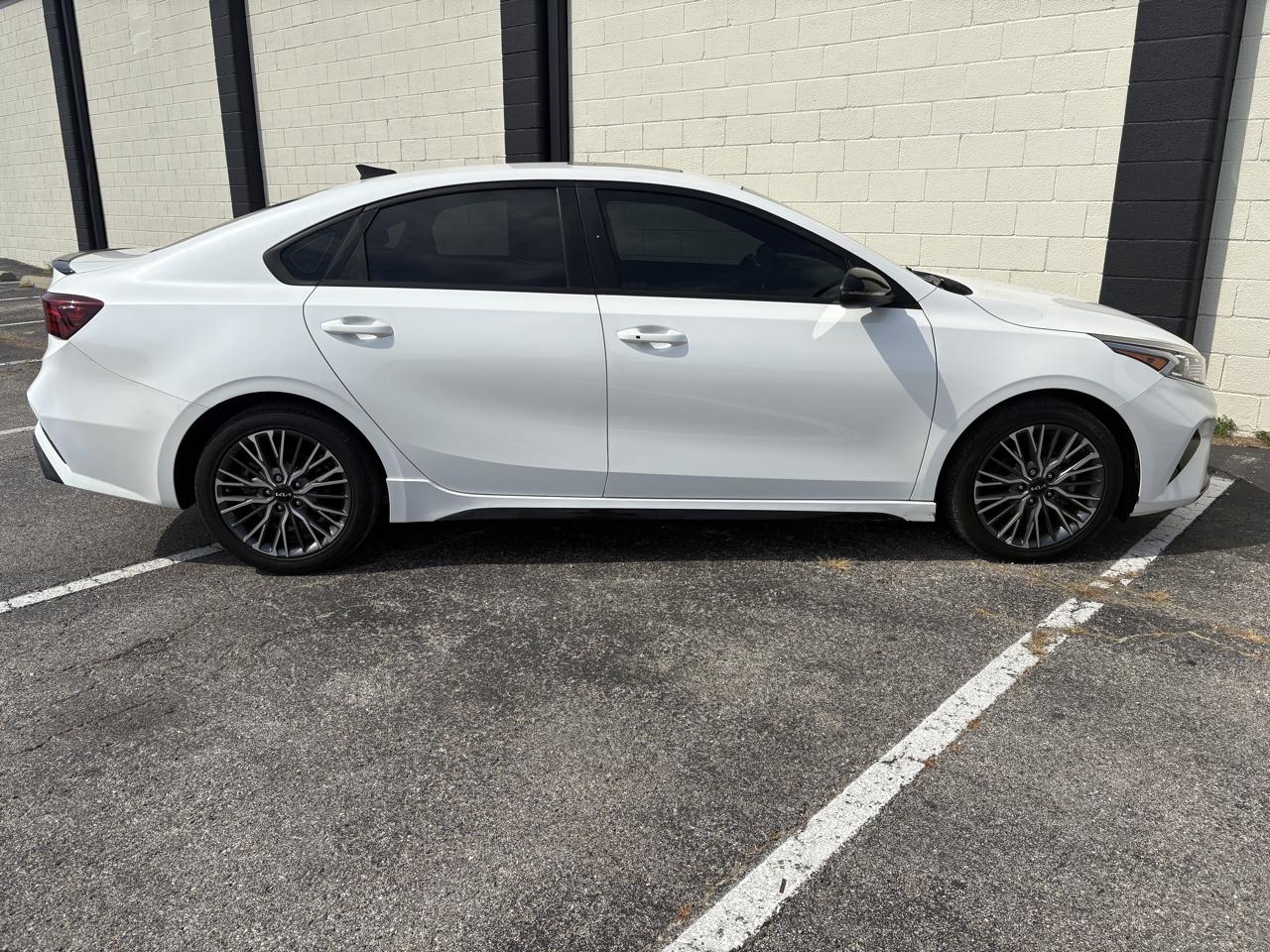 Kia Forte GT-Line IVT 2024