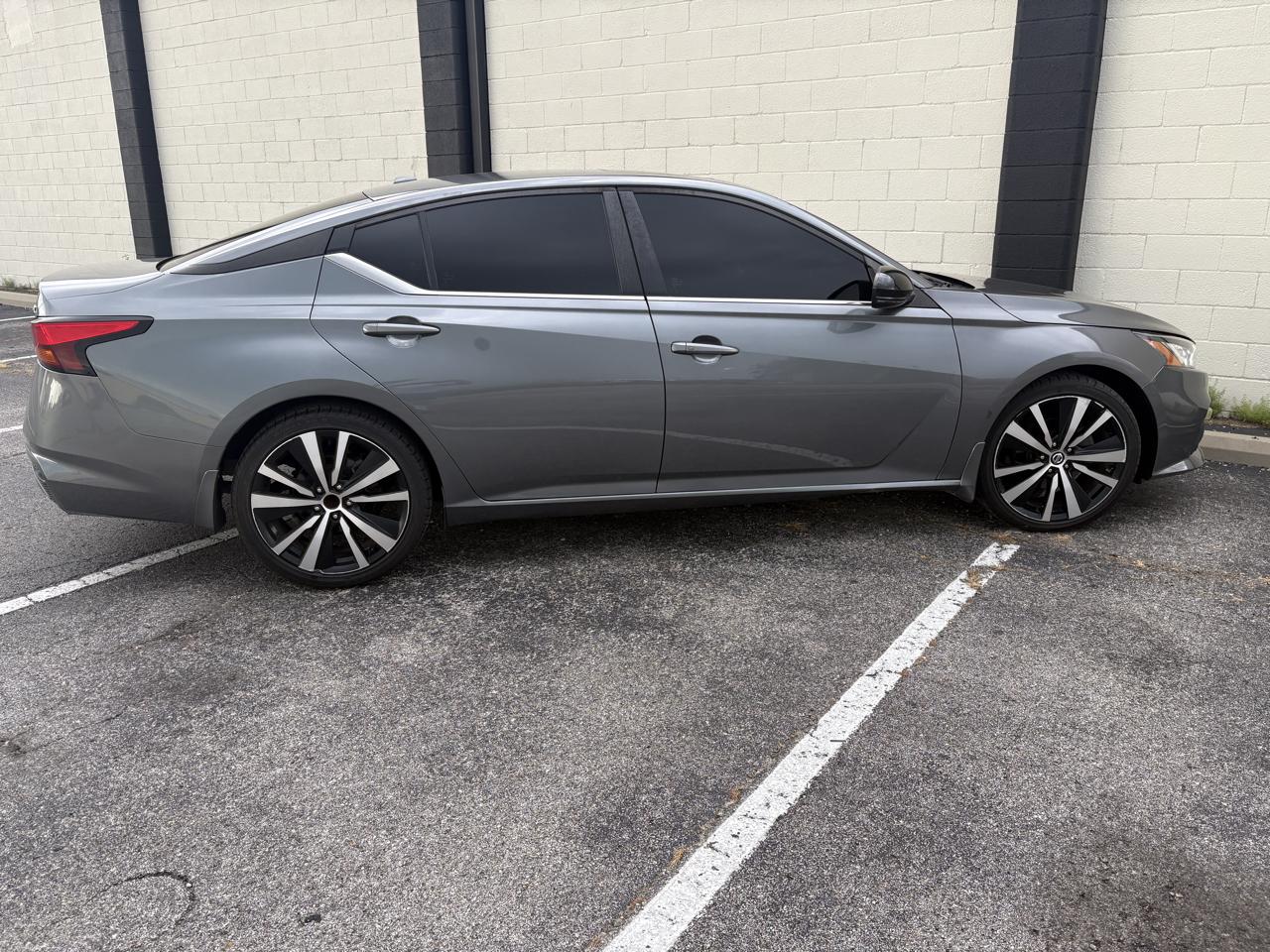 Nissan Altima 2.5 SR Sedan 2019