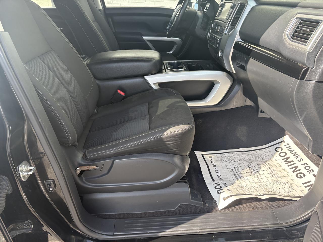 Nissan Titan XD 4x2 Gas Crew Cab SV 2017