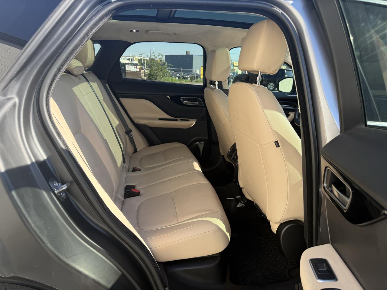 Jaguar F-Pace 25t Premium AWD 2020