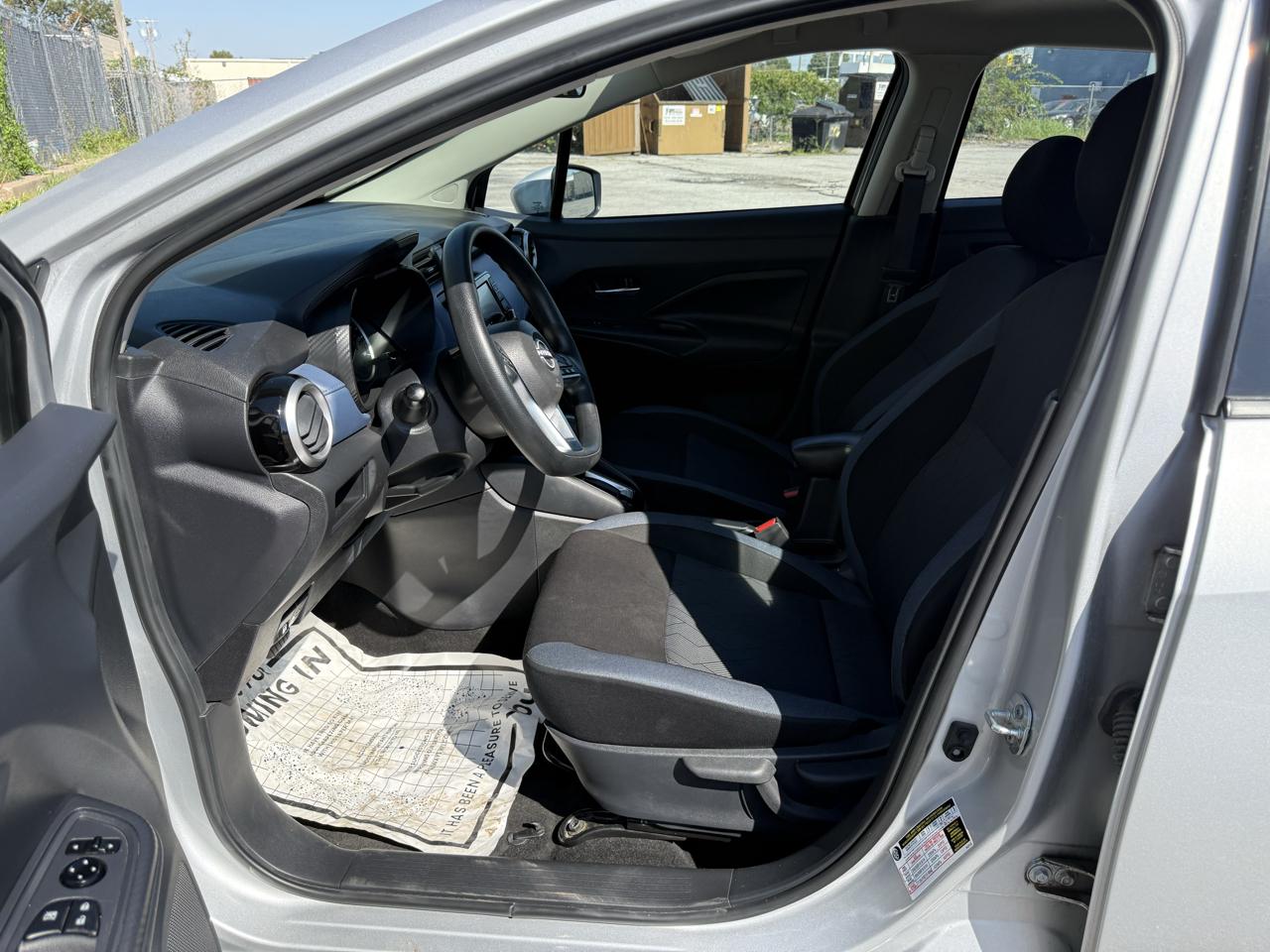 Nissan Versa SV CVT 2025